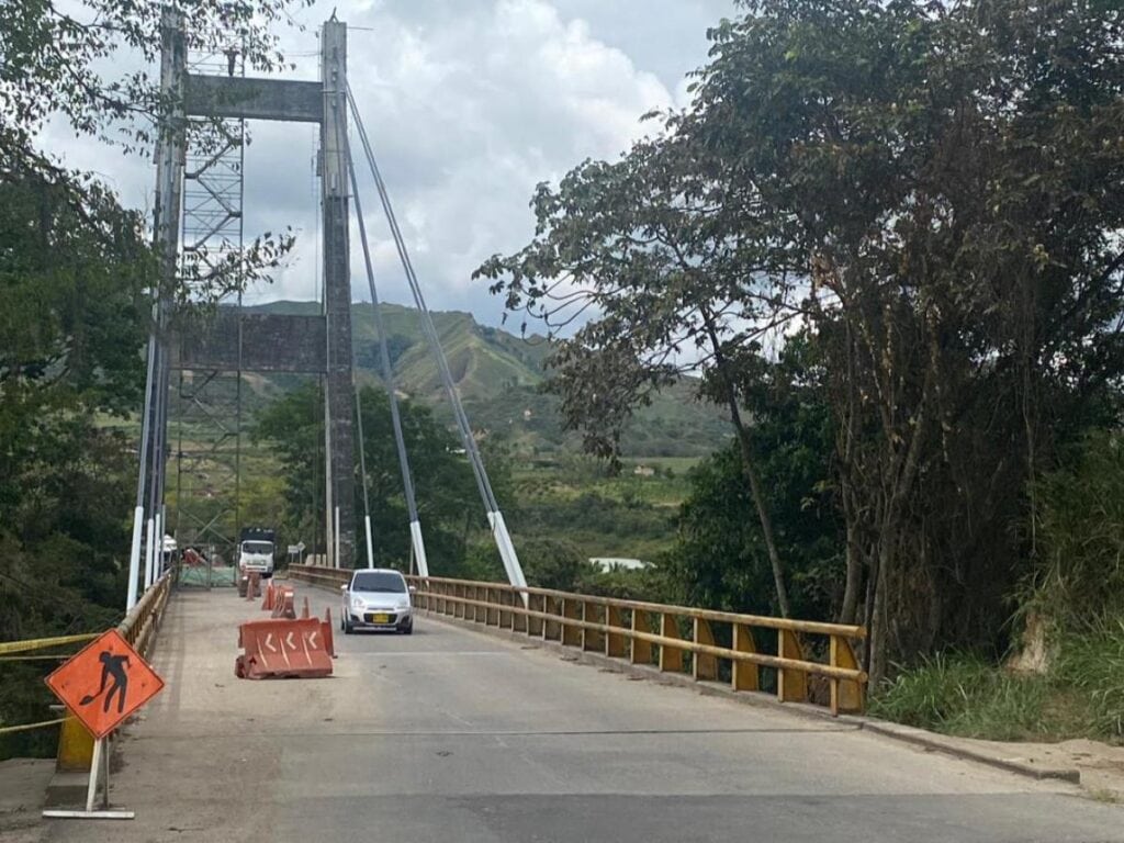 Cierran nuevamente el puente El Avispero entre Huila y Caquetá