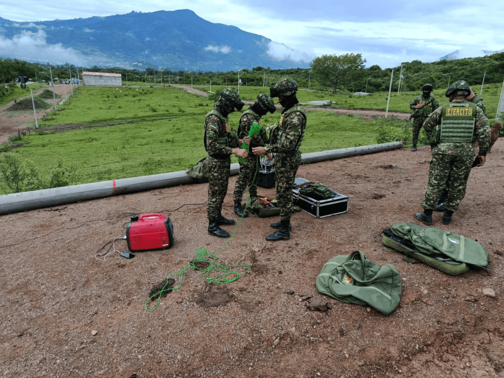  artefactos explosivos fueron ubicados y destruidos